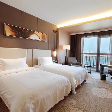 Shenglong Jianguo Hotel Haiyang Hajjang Kültér fotó