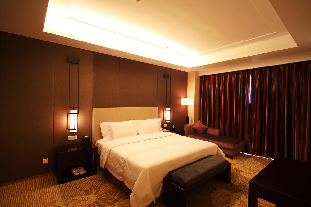 Shenglong Jianguo Hotel Haiyang Hajjang Kültér fotó